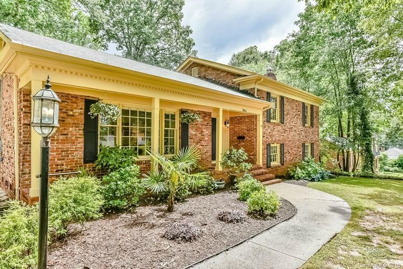 2944 Burnt Mill Rd, Charlotte, NC 28210