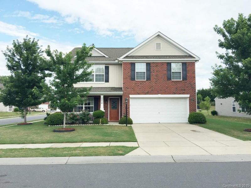 15216 Edgewater Forest Ln, Charlotte, NC 28278