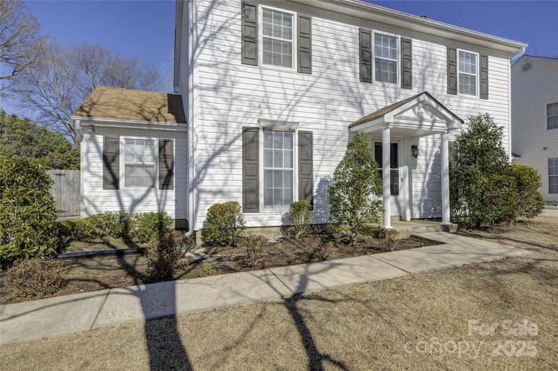 1687 Riverdale Dr, Rock Hill, SC 29732