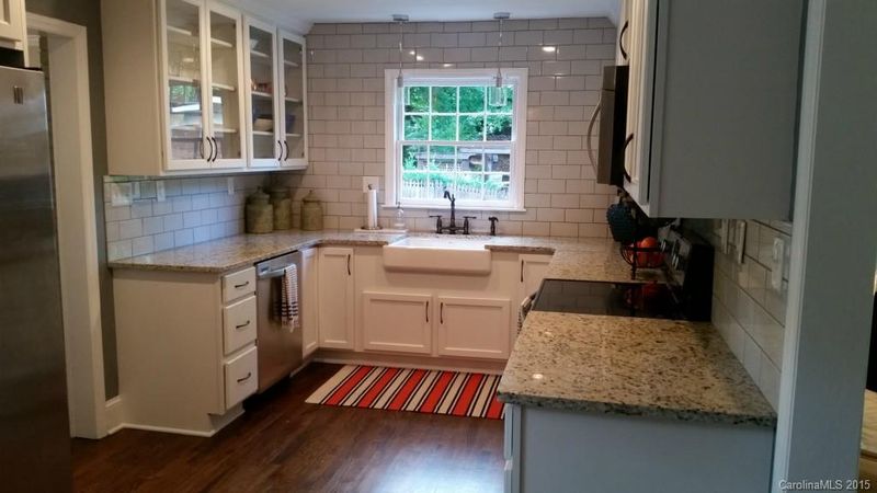 5820 Rose Valley Dr, Charlotte, NC 28210