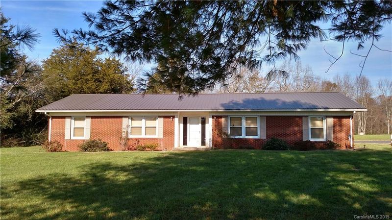370 Lindsey Farm Rd, Stony Point, NC 28678