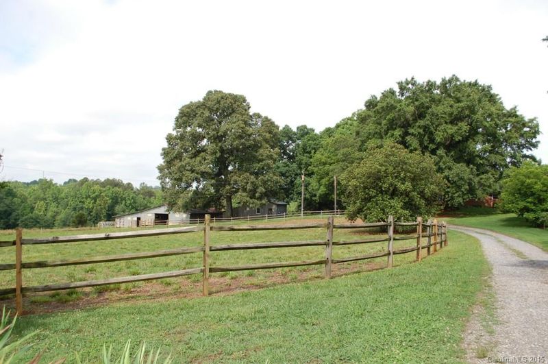 116 Pea Patch Ln, Statesville, NC 28625