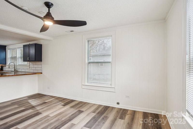 503 Birch St, Lowell, NC 28098