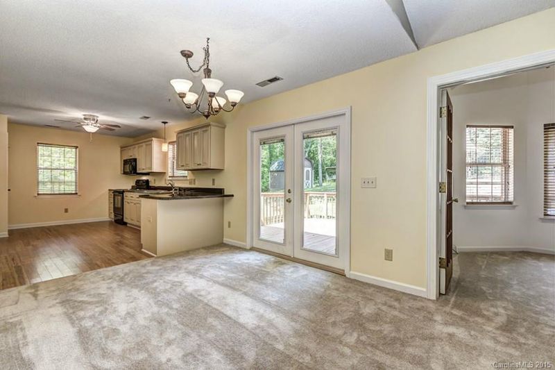 801 Pilgrim Forest Dr, Monroe, NC 28110