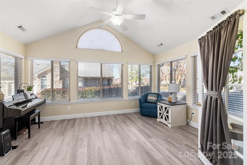 874 Ledgestone Ct, Tega Cay, SC 29708