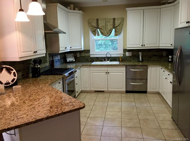 651 Landsdown Ct, Fort Mill, SC 29708