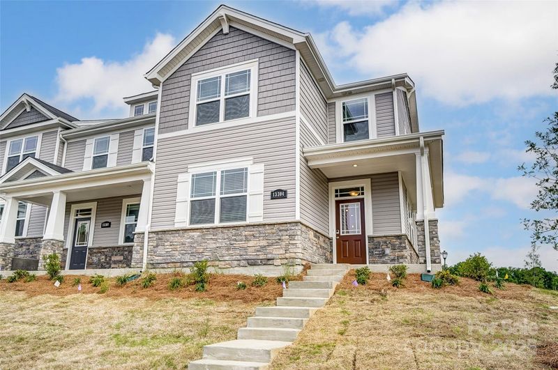 4000 Cheyney Park Dr, Charlotte, NC 28269