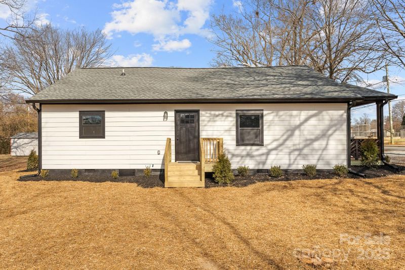 19601 S Ferry St, Cornelius, NC 28031