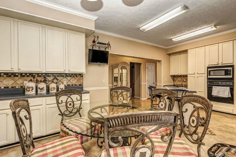 1633 Cedar Terrace Dr, Lancaster, SC 29720