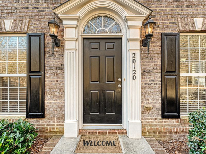 20120 Amy Lee Dr, Cornelius, NC 28031