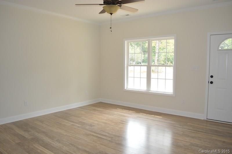 352 Old Speedway Dr, Concord, NC 28027