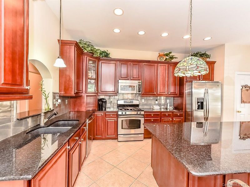 5709 Chalyce Ln, Charlotte, NC 28270