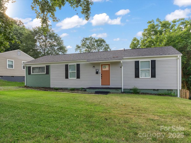 3021 Botany St, Charlotte, NC 28216