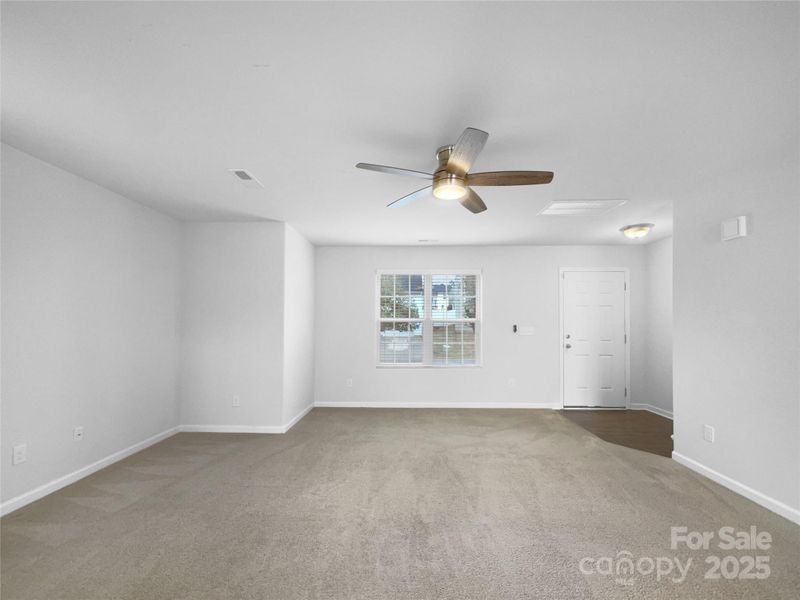 16115 Preston Knoll Ln, Charlotte, NC 28215