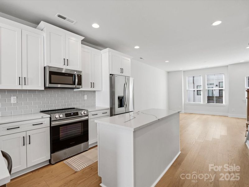1122 Pegram Crossing Dr, Charlotte, NC 28205