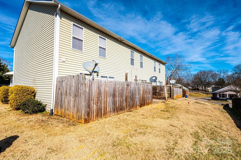 217 22nd St SW #H, Hickory, NC 28602