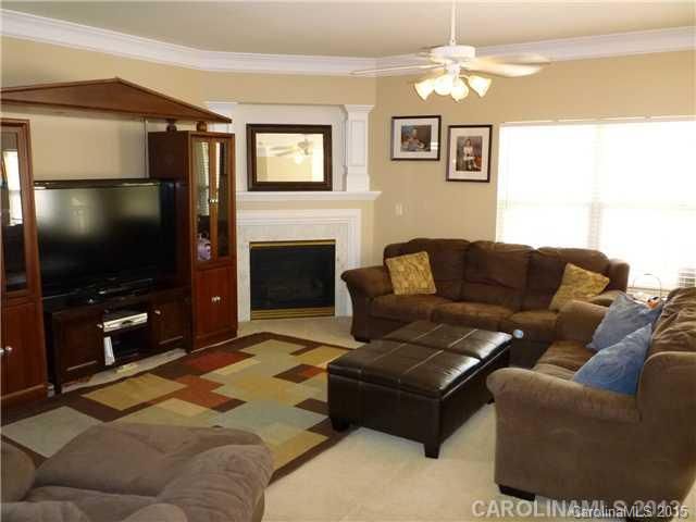 12811 Slade Castle Ct, Charlotte, NC 28273