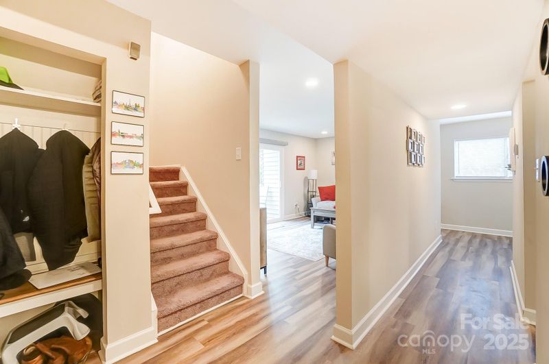 1605 Merry Oaks Rd #E, Charlotte, NC 28205