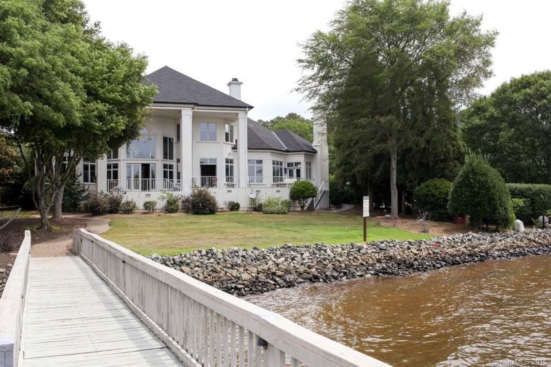 18315 Bowsprit Pointe Rd, Cornelius, NC 28031