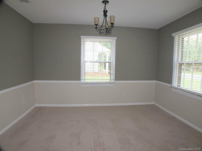 825 Eaglewood Ave, Charlotte, NC 28212