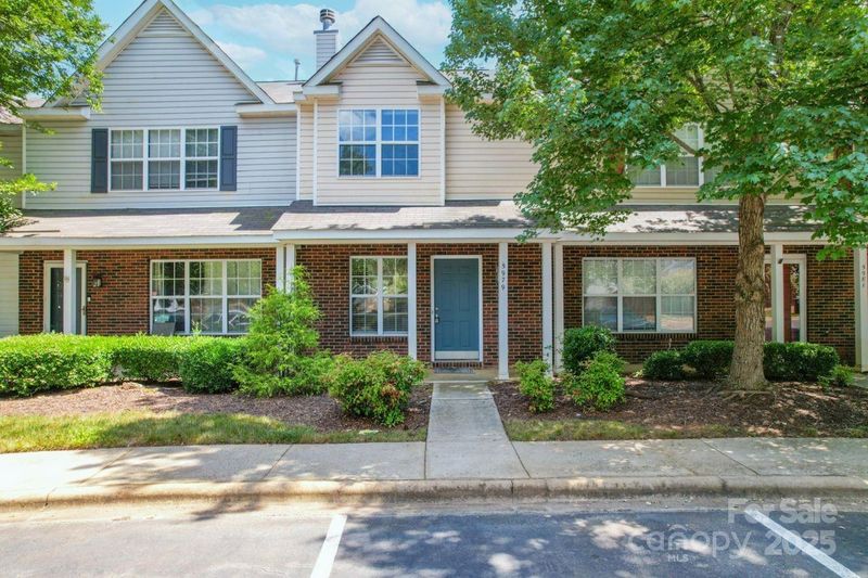 5979 Cougar Ln, Charlotte, NC 28269