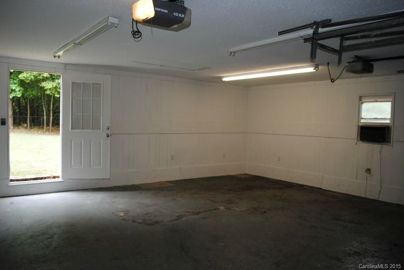5111 Little Mountain Rd, Gastonia, NC 28056