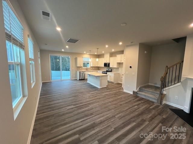 208 Laura Elizabeth Ln, Clover, SC 29710