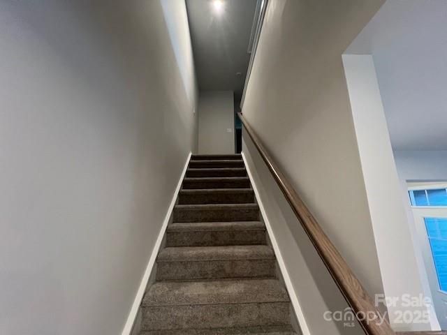 208 Laura Elizabeth Ln, Clover, SC 29710