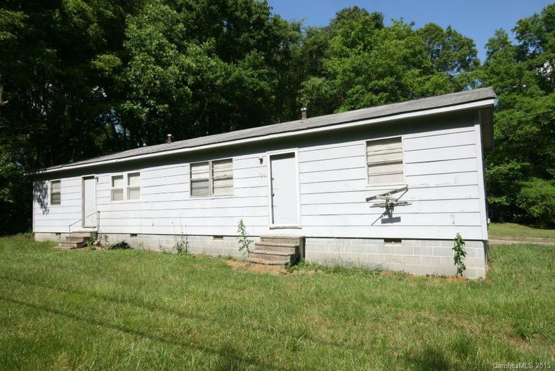 214 S Spargo St, Dallas, NC 28034