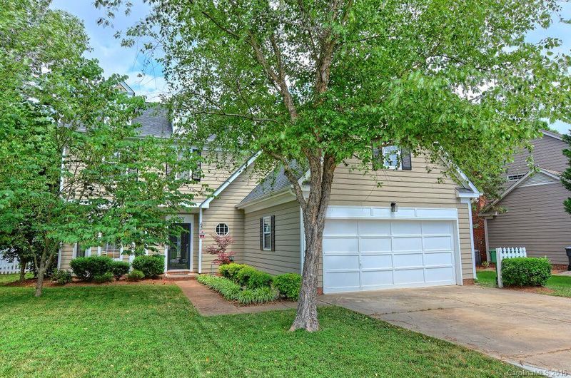 13601 Stephendale Dr, Charlotte, NC 28273