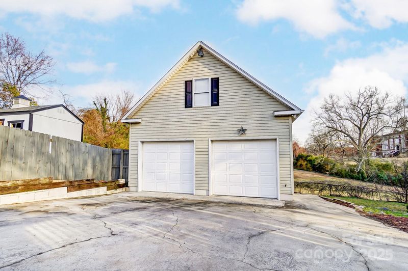 111 Academy Ave NW, Concord, NC 28025