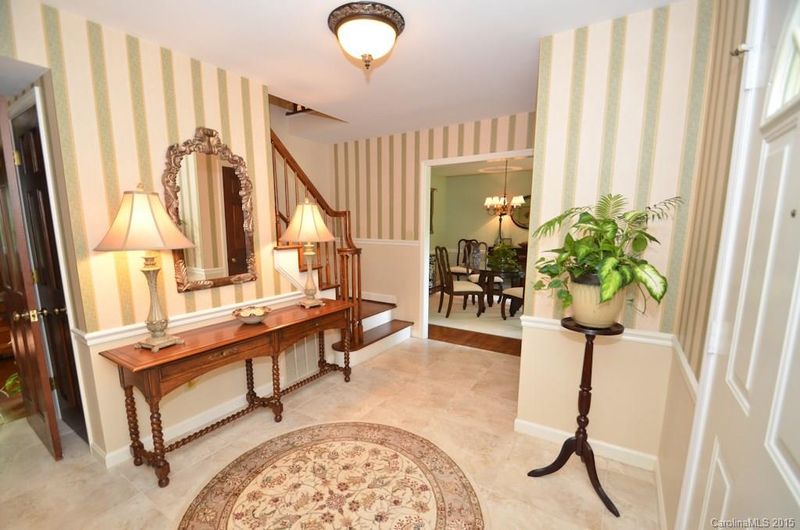 7308 Chapparall Ln, Charlotte, NC 28215