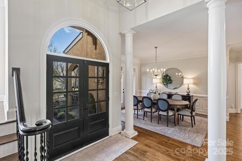 4004 Blossom Hill Dr, Matthews, NC 28104