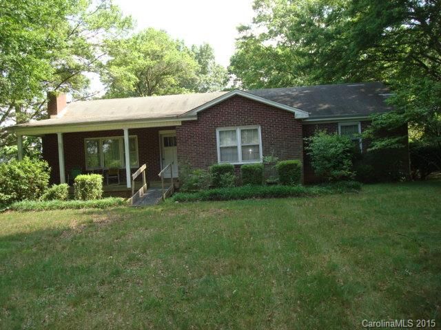 3155 Cloninger Rd, Dallas, NC 28034