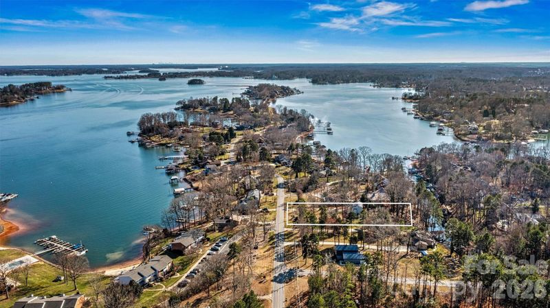 3995 Burton Ln, Denver, NC 28037