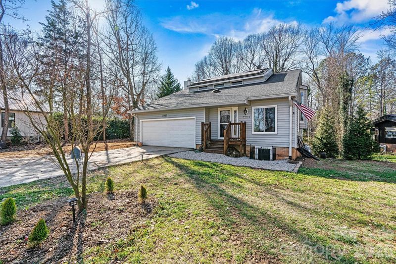 3995 Burton Ln, Denver, NC 28037