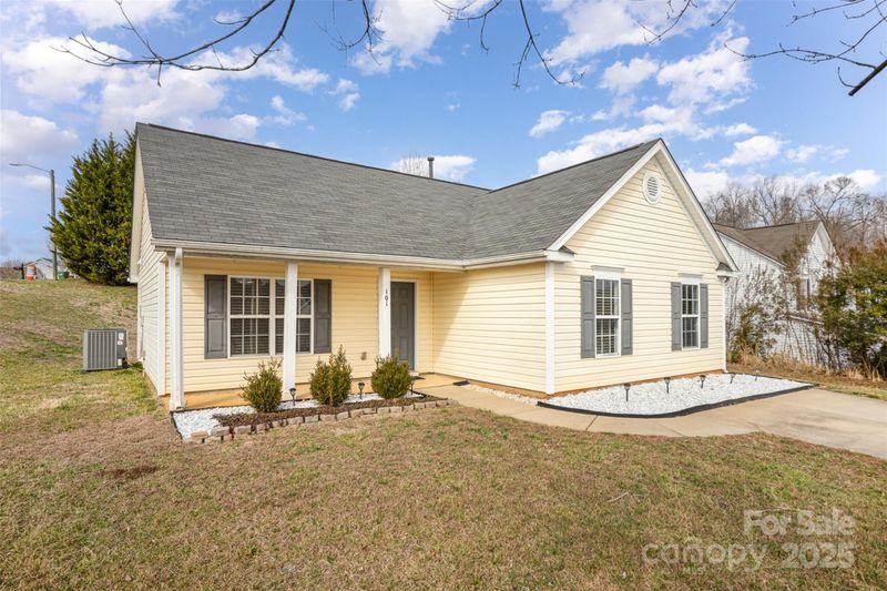101 Arbridge Ct, Mount Holly, NC 28120