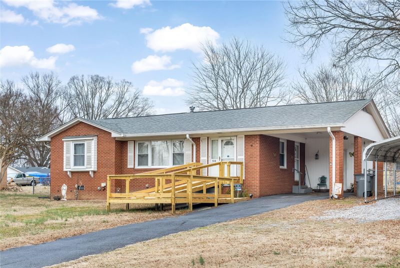 523 Eastway Ave, Kannapolis, NC 28083