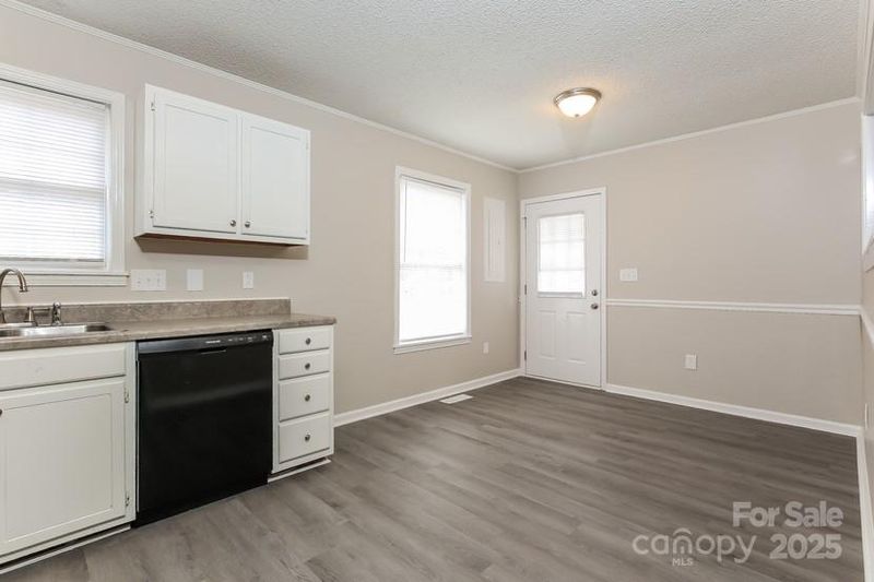106 Eighth St, York, SC 29745