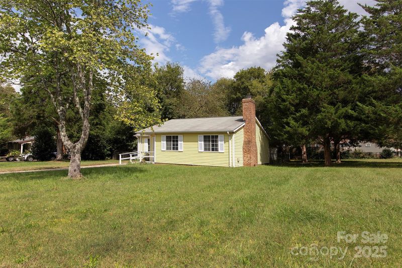 1704 Rice Planters Rd, Charlotte, NC 28273