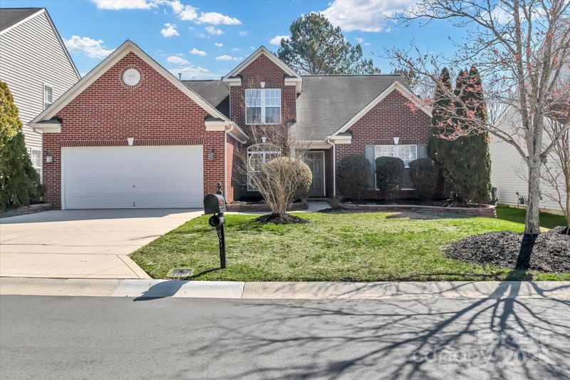 1027 Fountainbrook Dr, Indian Trail, NC 28079