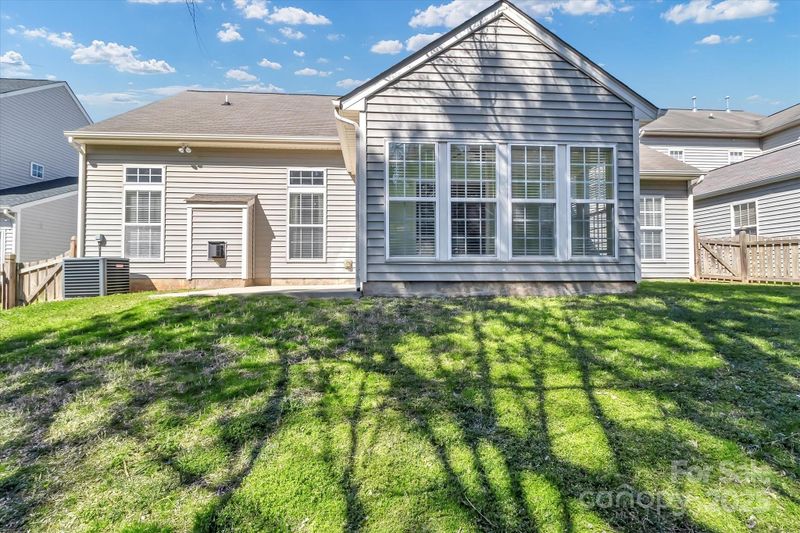 1027 Fountainbrook Dr, Indian Trail, NC 28079
