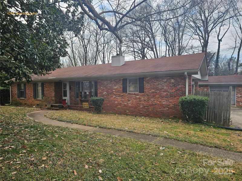 6209 Channing Ct, Charlotte, NC 28215
