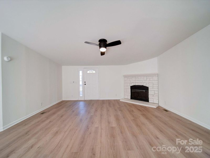 204 Regency Rd, Mooresville, NC 28117