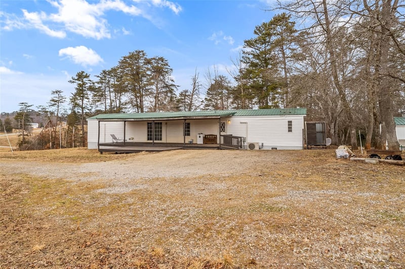 499 Indian Hill Rd, Olin, NC 28660