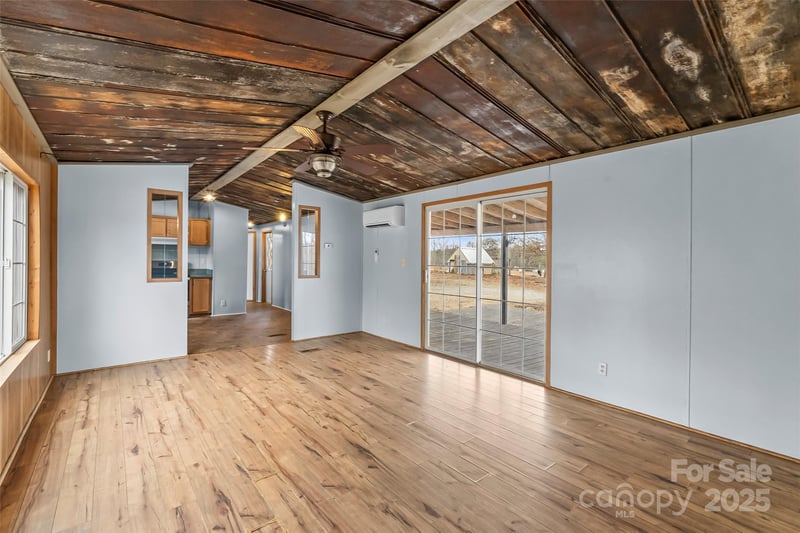 499 Indian Hill Rd, Olin, NC 28660