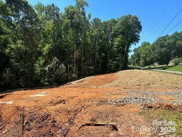 236 Paradise Dr, Belmont, NC 28012