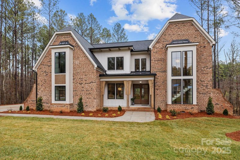 3945 Ostler Ct, Lancaster, SC 29720