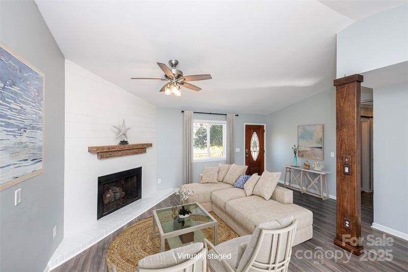 22013 Torrence Chapel Rd, Cornelius, NC 28031