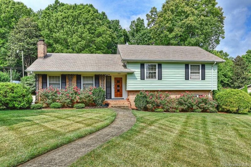 2821 Dunlavin Way, Charlotte, NC 28205